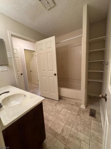 42 Burlington Court Hamburg NJ 07419