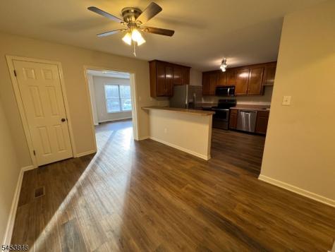 42 Burlington Court Hamburg NJ 07419