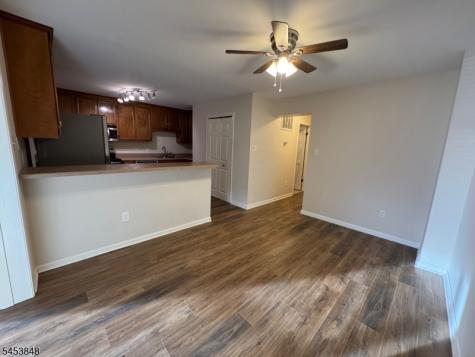 42 Burlington Court Hamburg NJ 07419