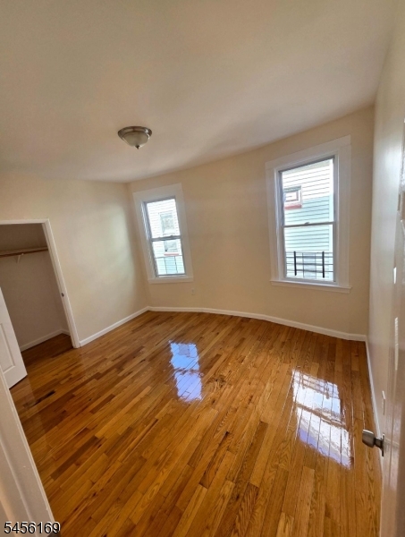 1035 Hunterdon Street Newark NJ 07112