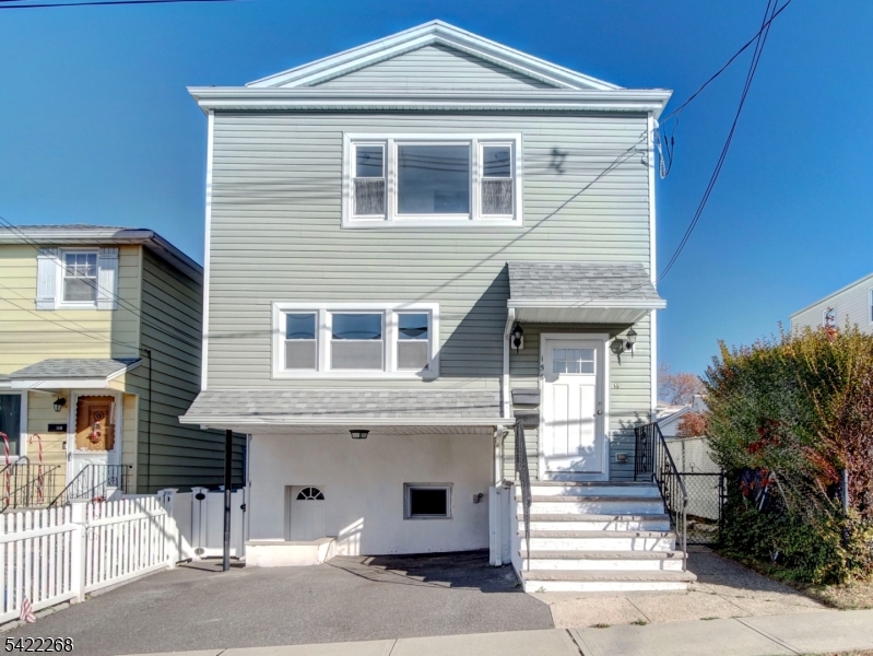 156 Crystal Street North Arlington NJ 07031