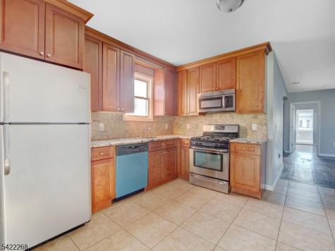 156 Crystal Street North Arlington NJ 07031