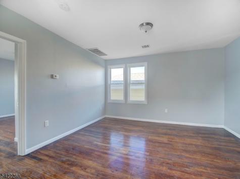 156 Crystal Street North Arlington NJ 07031