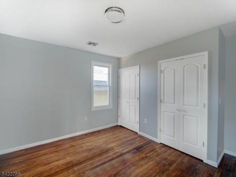 156 Crystal Street North Arlington NJ 07031