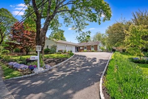 4 Hillcrest Avenue Mendham NJ 07945
