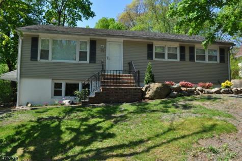 176 Yawpo Avenue Oakland NJ 07436