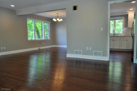 176 Yawpo Avenue Oakland NJ 07436