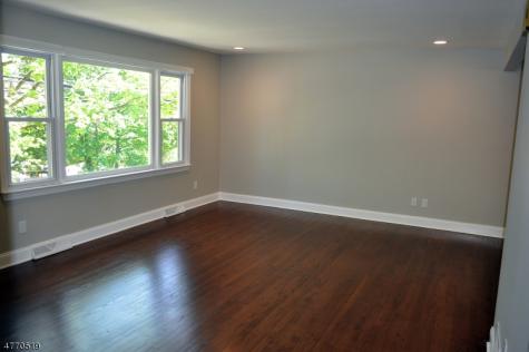 176 Yawpo Avenue Oakland NJ 07436
