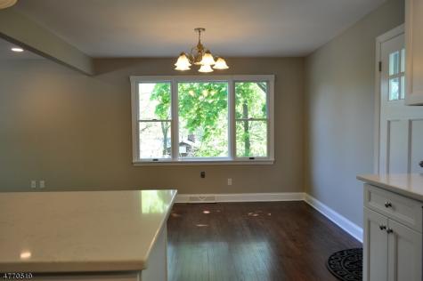 176 Yawpo Avenue Oakland NJ 07436