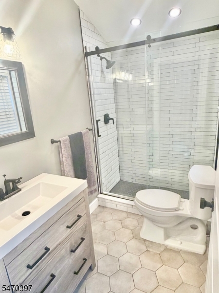 27 Brookside Road Spotswood NJ 08884