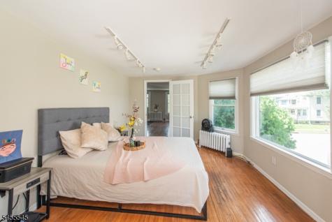 39 Midland Avenue Montclair NJ 07042