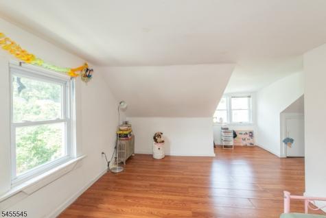 39 Midland Avenue Montclair NJ 07042