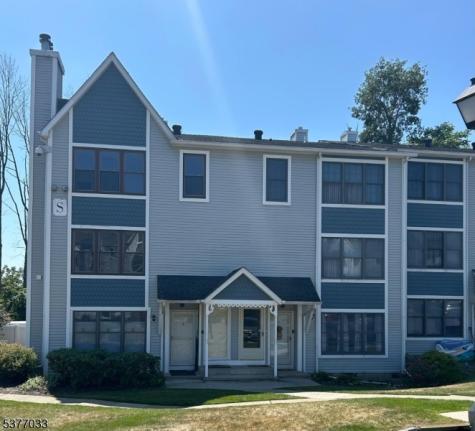 45 Burlington Court Hamburg NJ 07419