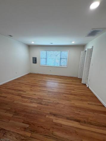 1058 E 25th Street Paterson NJ 07513