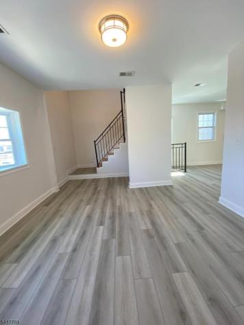 334 Bond Street Elizabeth NJ 07206