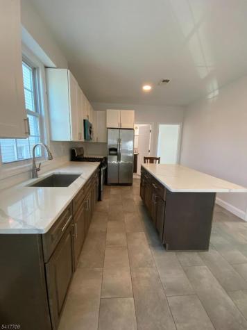 334 Bond Street Elizabeth NJ 07206