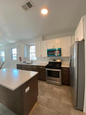 334 Bond Street Elizabeth NJ 07206