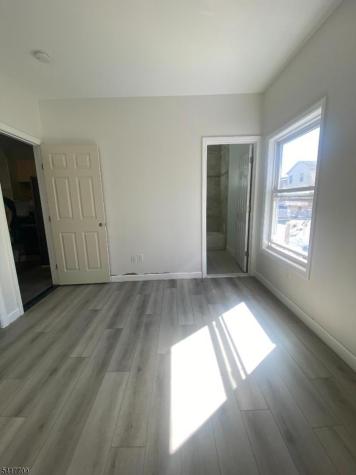 334 Bond Street Elizabeth NJ 07206