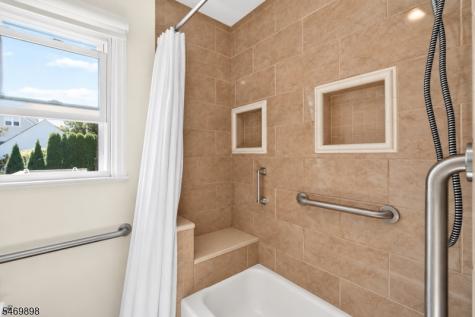 37 Gray Street Montclair NJ 07042