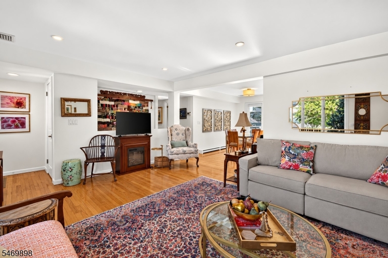 37 Gray Street Montclair NJ 07042