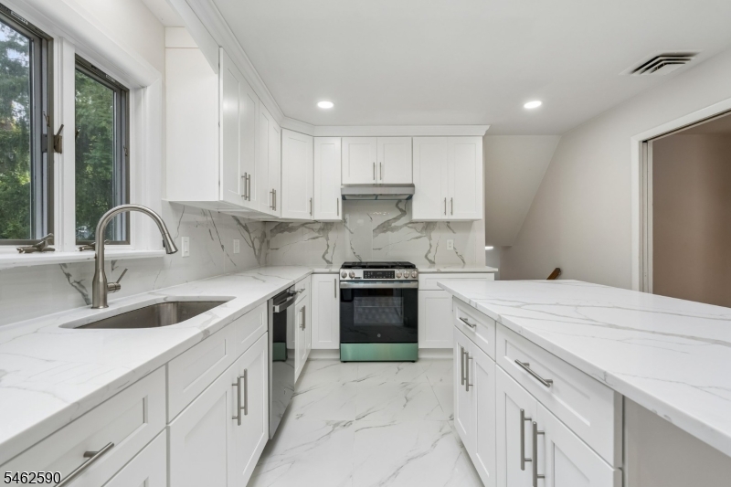 23 Turtle Road Morris NJ 07960