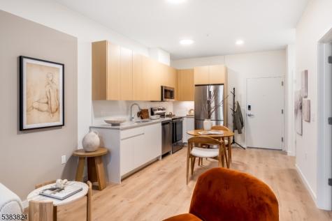 431 Drive Mlk Jr Boulevard East Orange NJ 07018