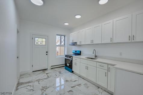 520 E Jersey Street Elizabeth NJ 07206