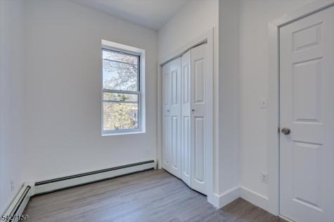 520 E Jersey Street Elizabeth NJ 07206