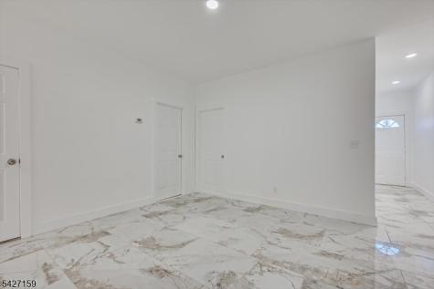 520 E Jersey Street Elizabeth NJ 07206