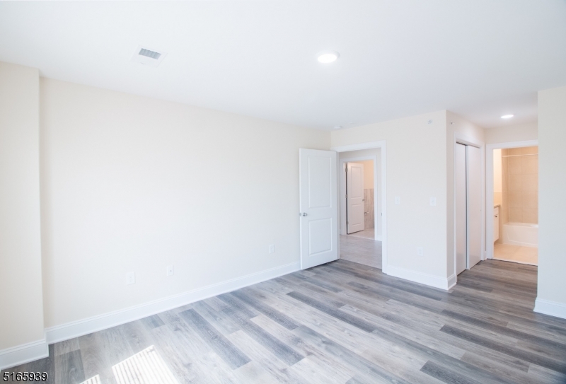 1664 Stuyvesant Avenue Union NJ 07083