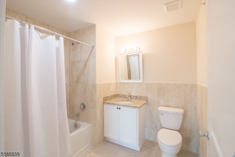 1664 Stuyvesant Avenue Union NJ 07083