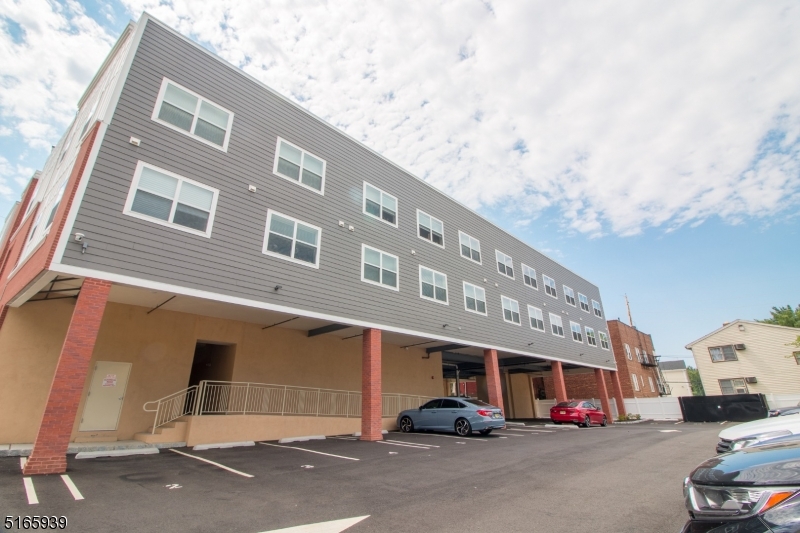 1664 Stuyvesant Avenue Union NJ 07083