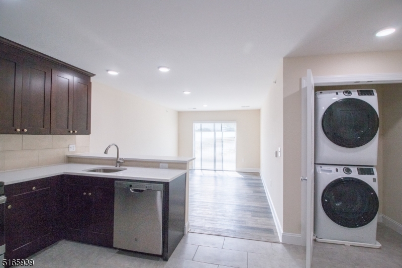 1664 Stuyvesant Avenue Union NJ 07083