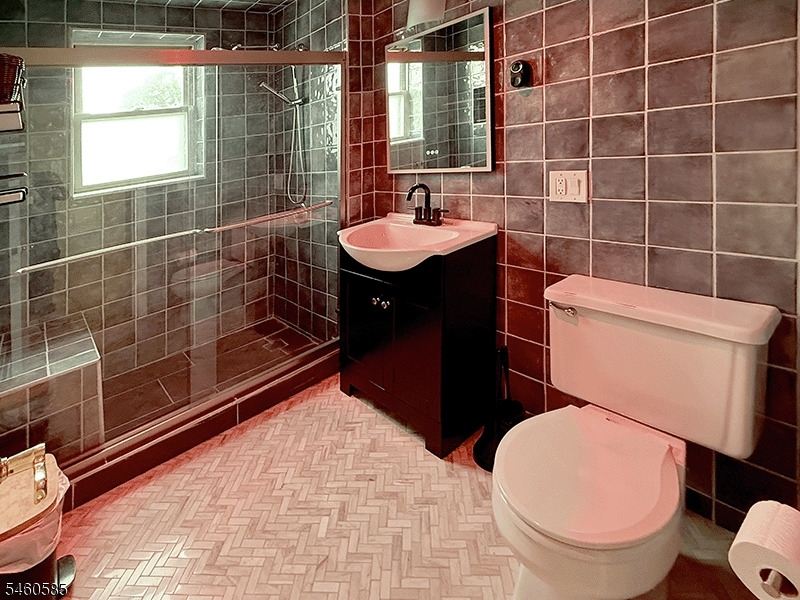 19 Lyons Avenue Newark NJ 07112