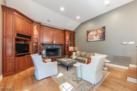 7 Byron Road Millburn NJ 07078