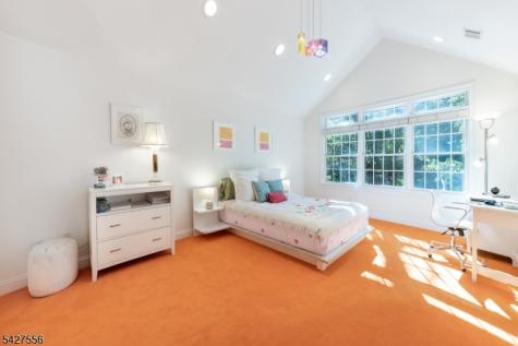 7 Byron Road Millburn NJ 07078