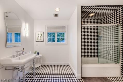 7 Byron Road Millburn NJ 07078