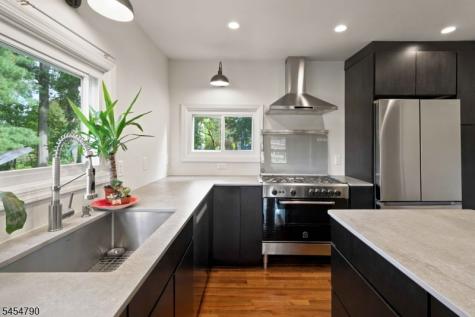 25 Rosedale Avenue Morris Plains NJ 07950