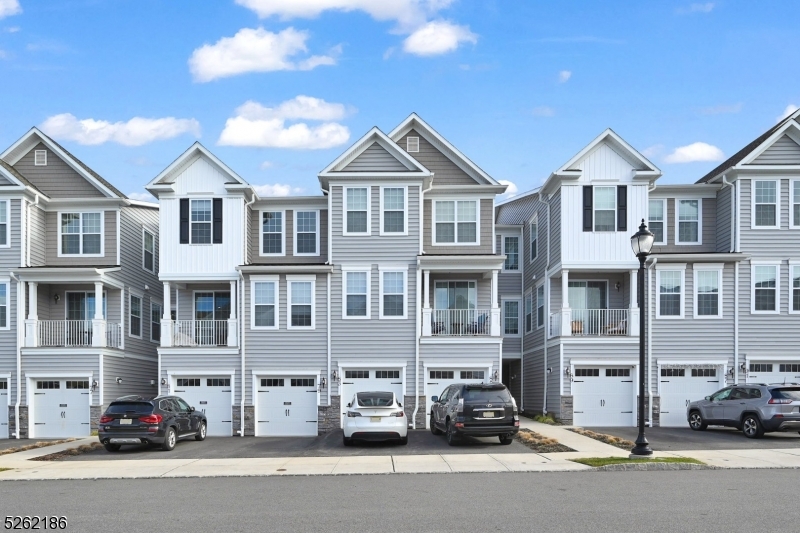 83 Sequoia Drive Cedar Grove NJ 07009
