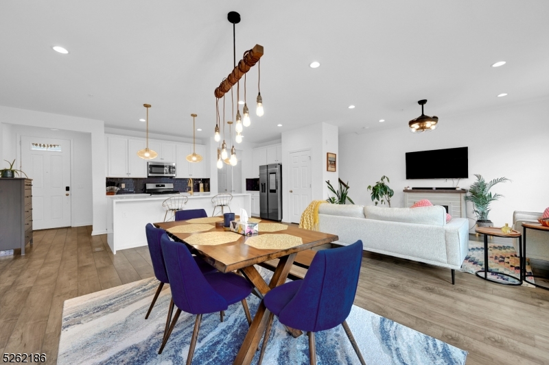 83 Sequoia Drive Cedar Grove NJ 07009