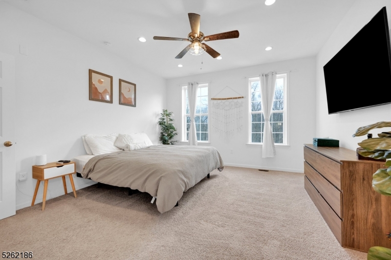 83 Sequoia Drive Cedar Grove NJ 07009