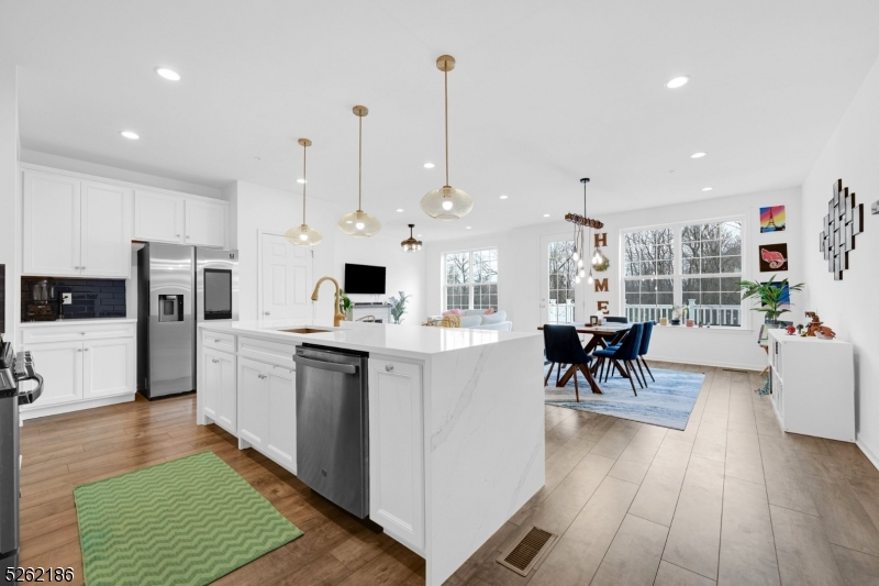 83 Sequoia Drive Cedar Grove NJ 07009