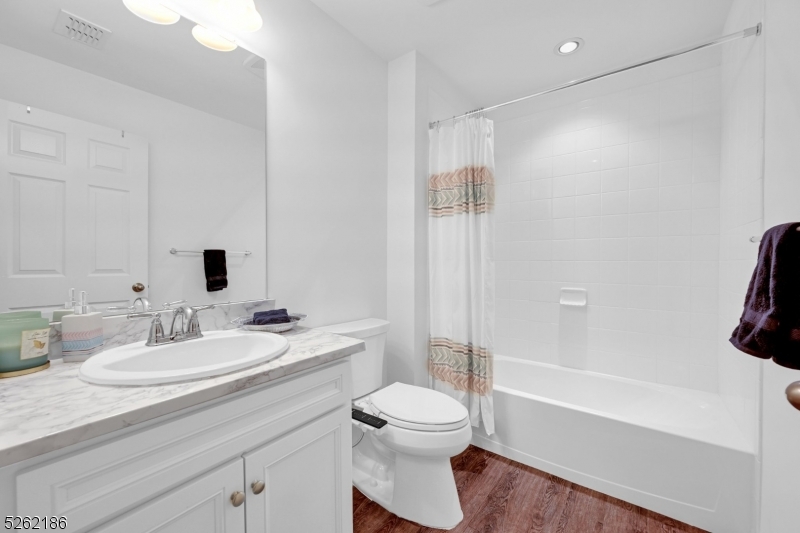 83 Sequoia Drive Cedar Grove NJ 07009