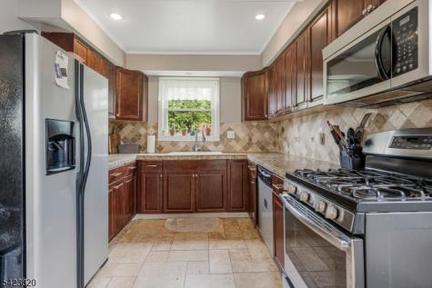 110 Parker Street Middlesex NJ 08846