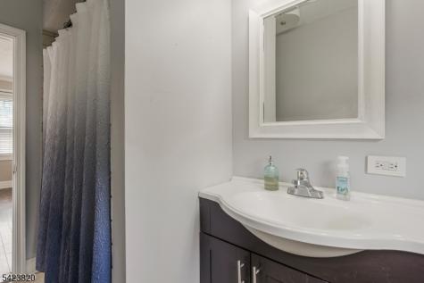110 Parker Street Middlesex NJ 08846