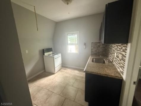 231 Amherst Street East Orange NJ 07018
