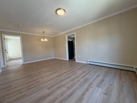 28 Diller Avenue Newton NJ 07860