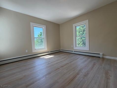 28 Diller Avenue Newton NJ 07860