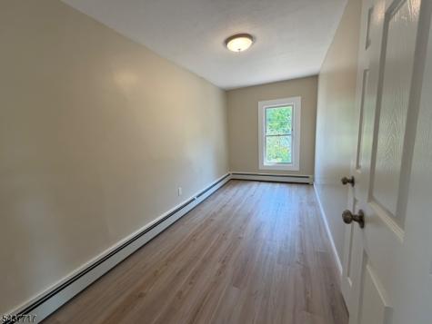 28 Diller Avenue Newton NJ 07860