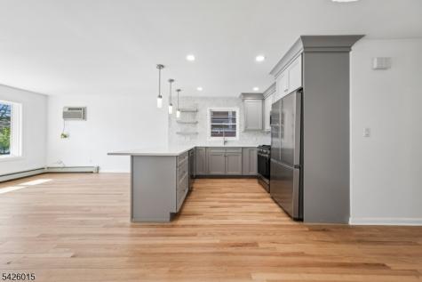 7807 Park Avenue North Bergen NJ 07047